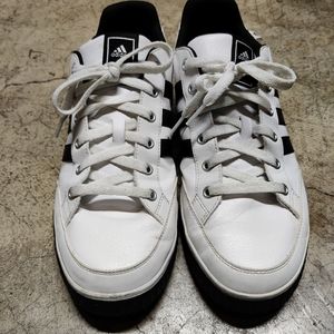 Adidas tennis shoes
